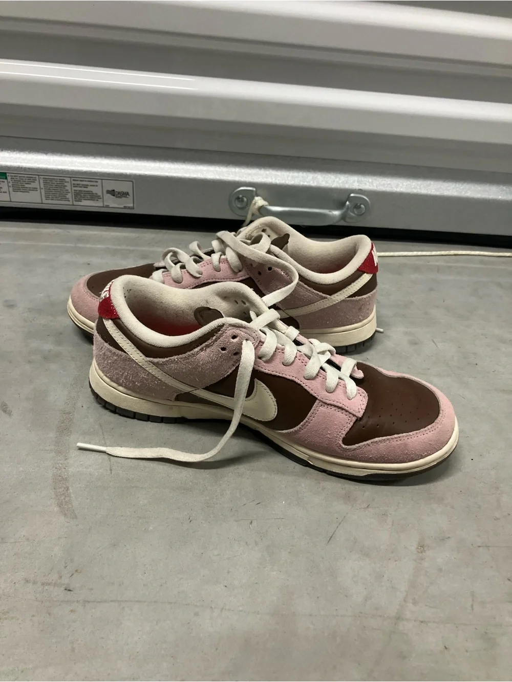 NIKE Women's Dunk Low Neapolitan Shoes Size 10